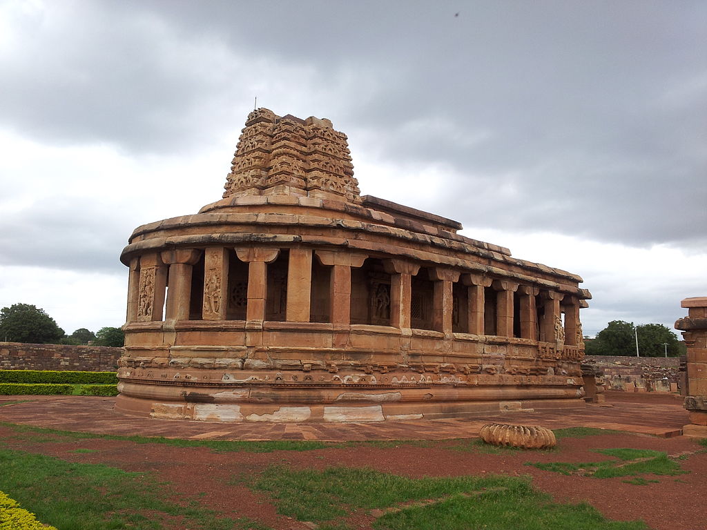 Aihole.jpg